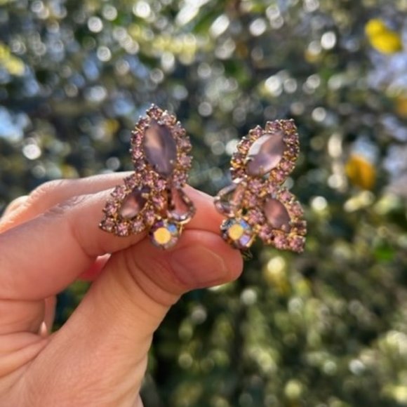 VTG WEISS Pink Aurora Borealis Rhinestone EARRINGS - Picture 4 of 11
